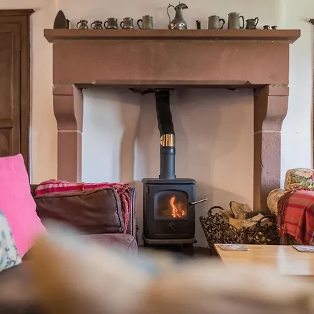 別荘 Carhullan Farmhouse - With Hot Tub & Dog-friendly *